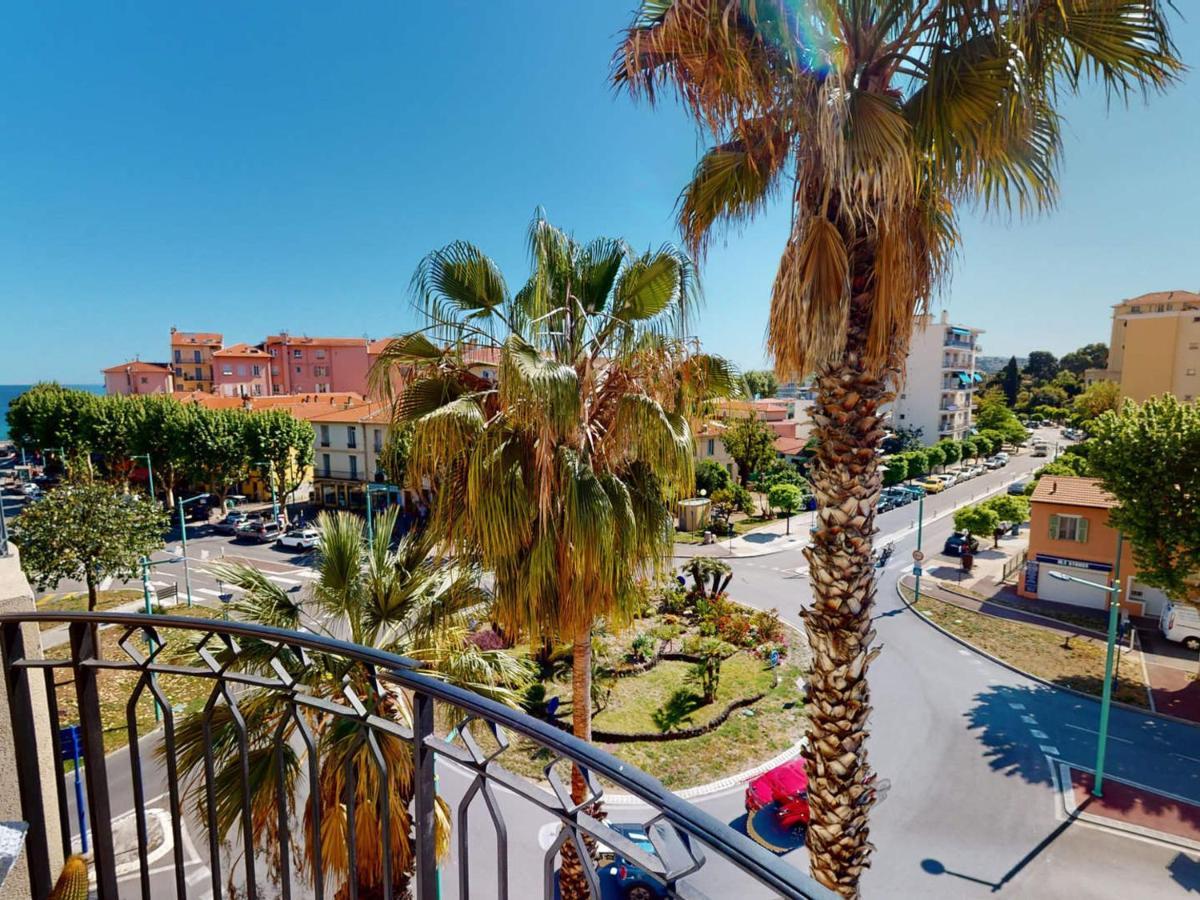 Climatise Avec Terrasse Ensoleillee, Proche Plages Et Centre, - Fr-1-196-314 *